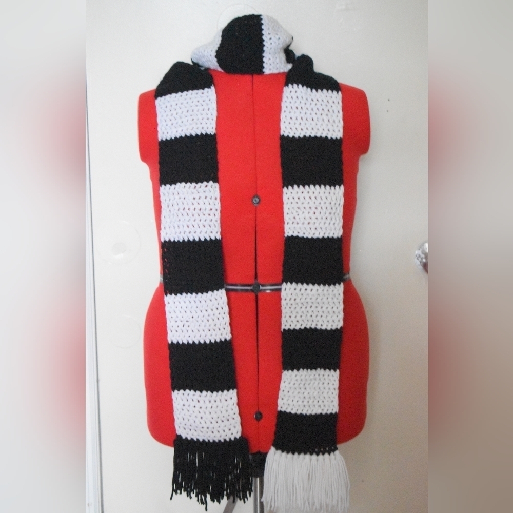 Black and White Crochet Long Scarf